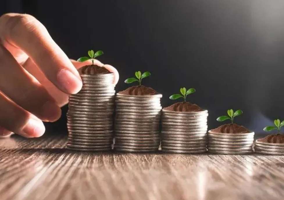 Mutual Funds Kick Off Year with $40 Billion Payout